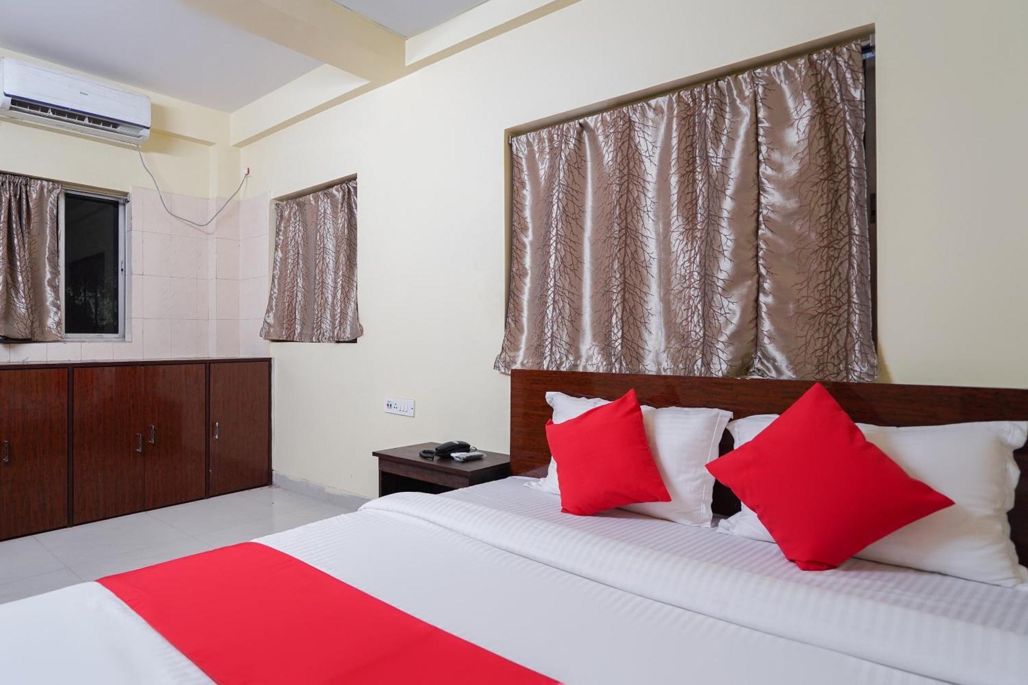 โอโย 60891 โฮเต็ล แอเมซ Hotel Jadabpur ภายนอก รูปภาพ