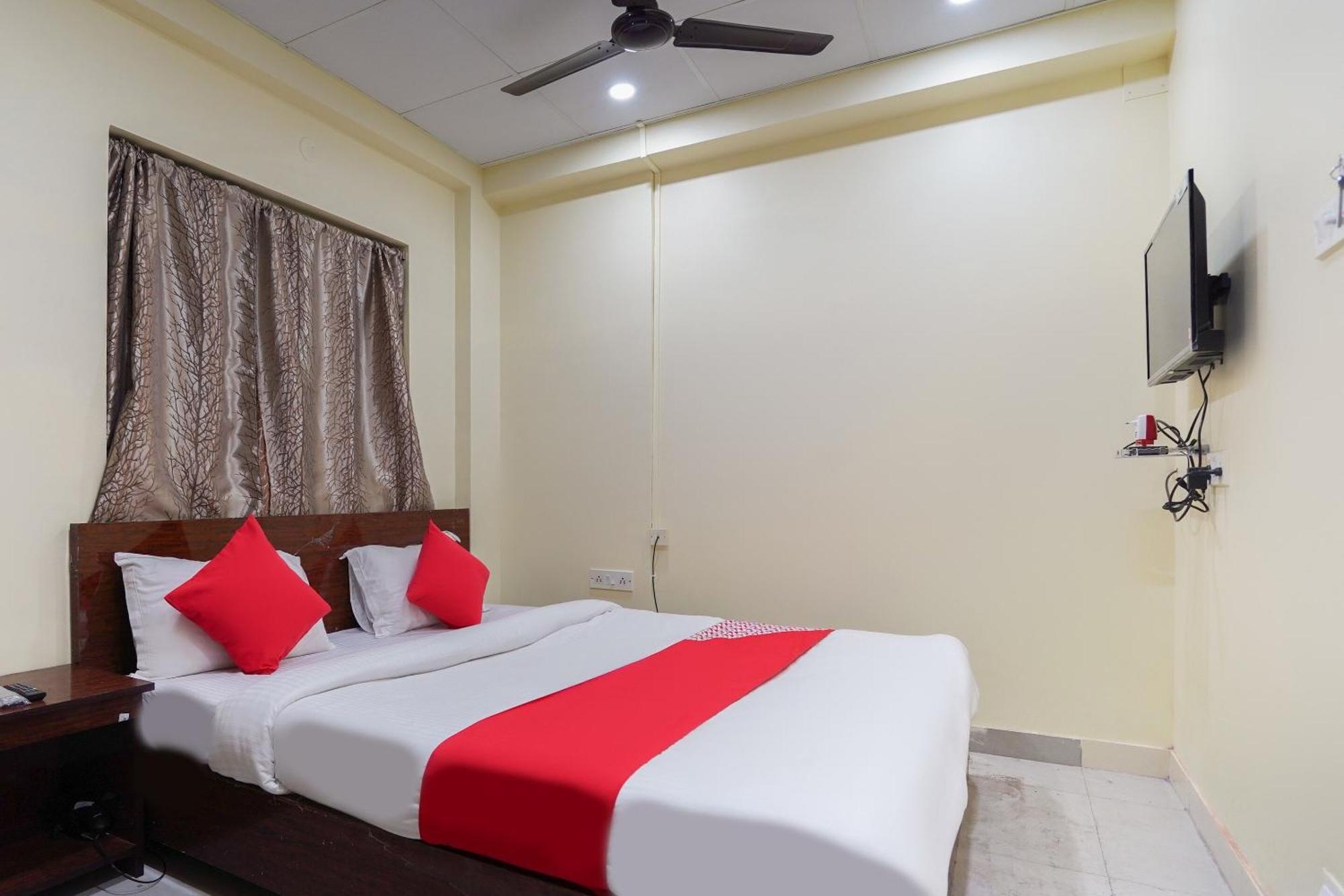โอโย 60891 โฮเต็ล แอเมซ Hotel Jadabpur ภายนอก รูปภาพ