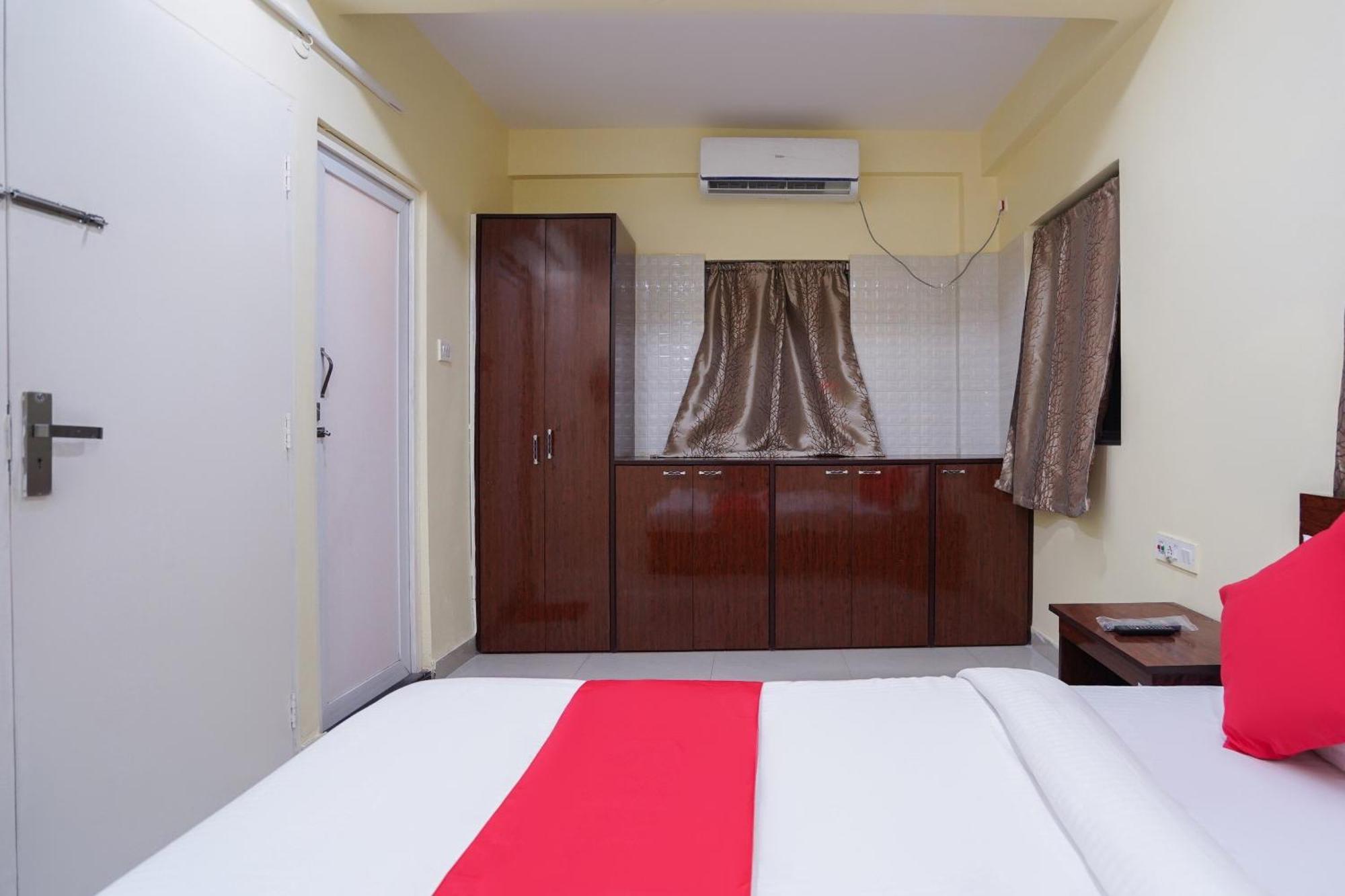 โอโย 60891 โฮเต็ล แอเมซ Hotel Jadabpur ภายนอก รูปภาพ