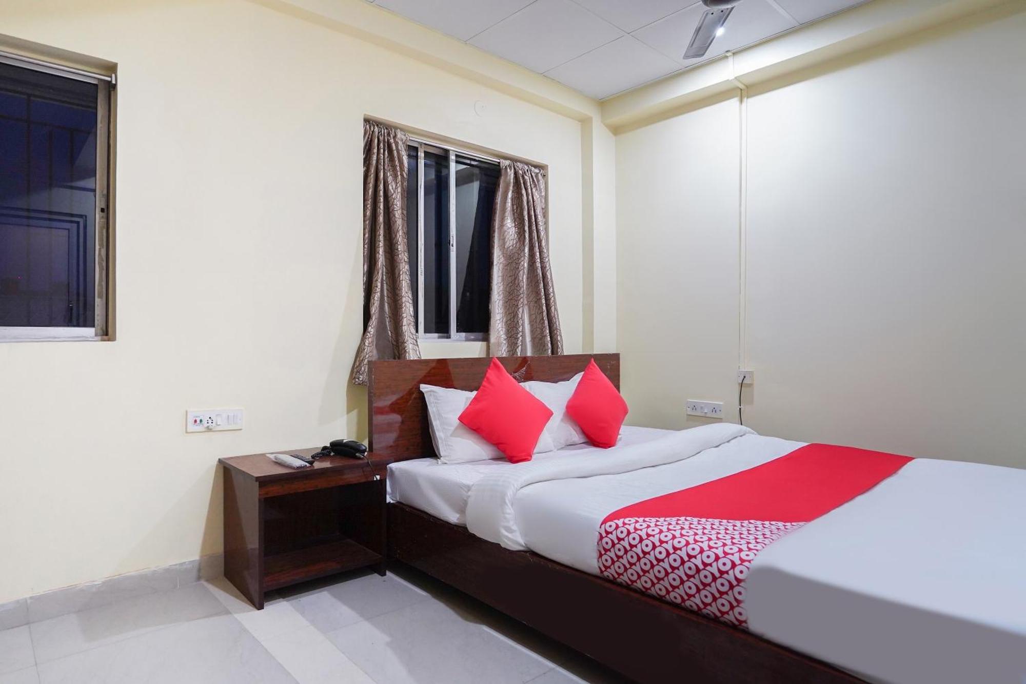 โอโย 60891 โฮเต็ล แอเมซ Hotel Jadabpur ภายนอก รูปภาพ
