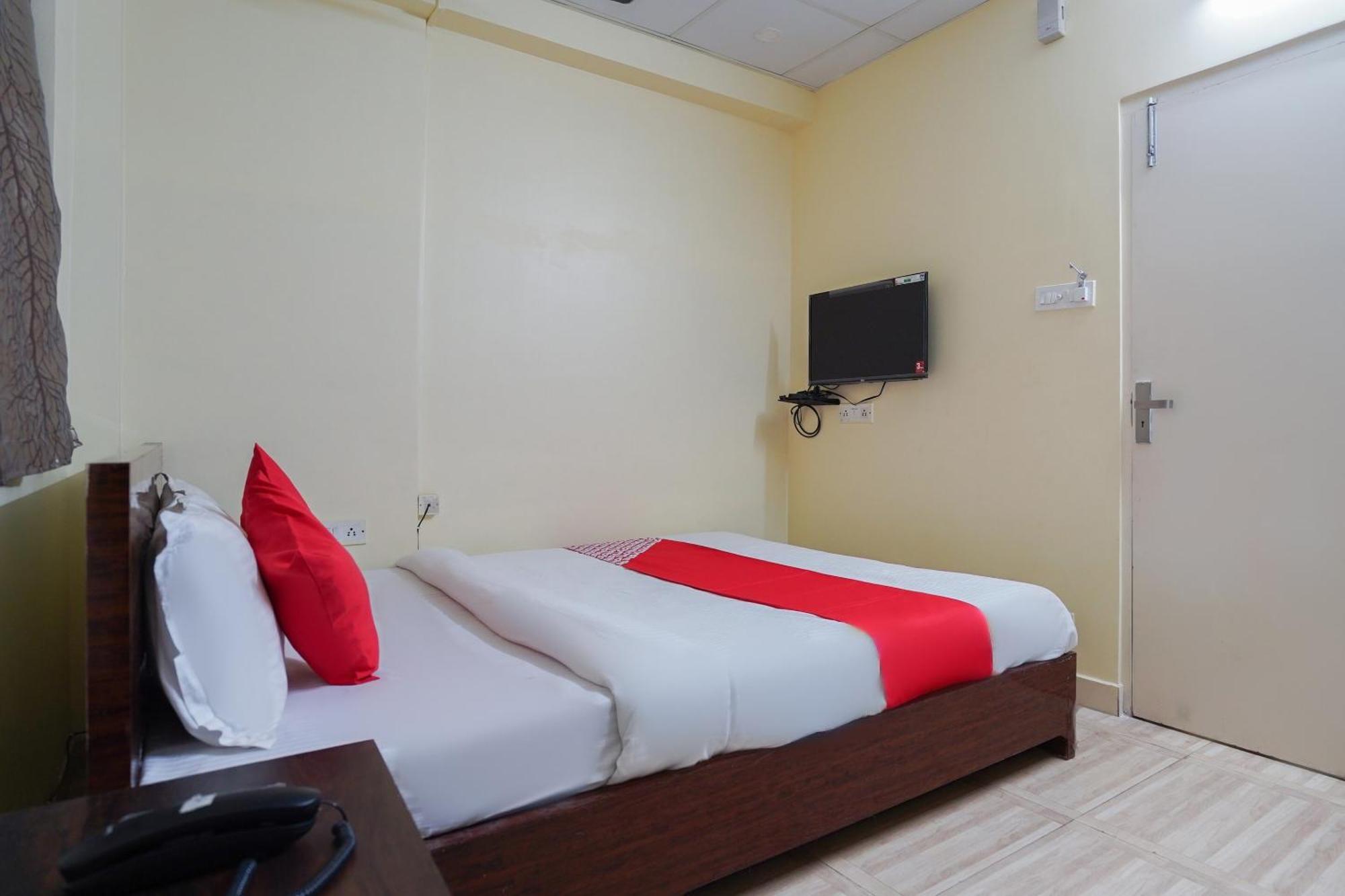 โอโย 60891 โฮเต็ล แอเมซ Hotel Jadabpur ภายนอก รูปภาพ